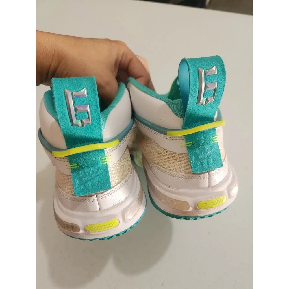 Nike Air Jordan 36 Guo Ailun Global Game 2021 2022 Size 6Y DM0795-107